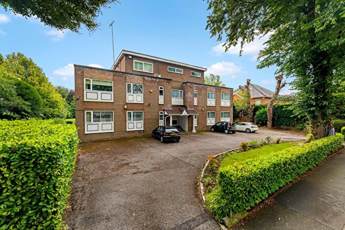2 Bedroom Flat For Sale In Lakeside Court, Old Hall Road, Broughton Park, M7