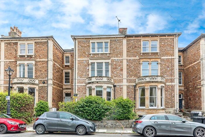 1 Bedroom Flat For Sale In Whatley Road, Clifton, Bristol, BS8