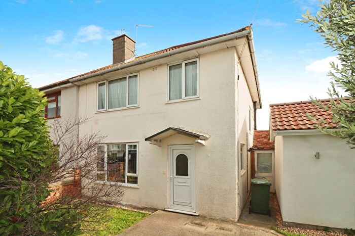 3 Bedroom Semi Detached House For Sale In Bradley Road, Patchway, Bristol, Gloucestershire, BS34