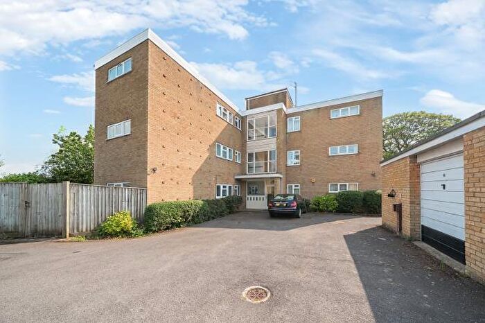 2 Bedroom Flat To Rent In First Turn, Oxford, OX2