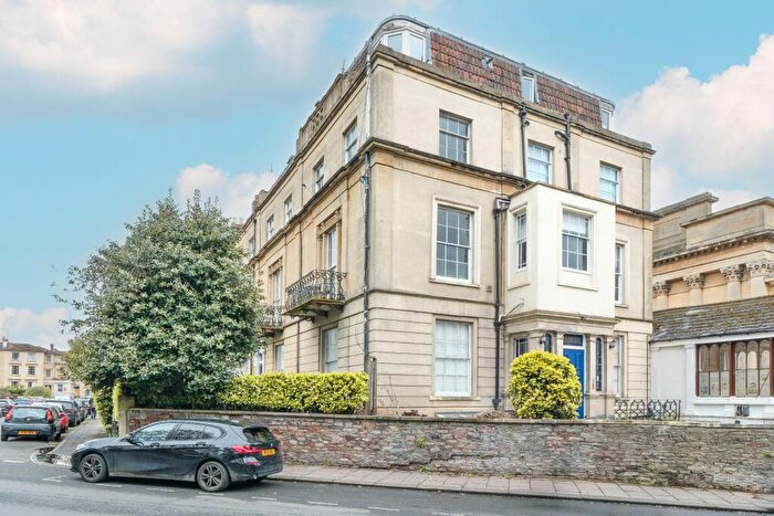 2 Bedroom Flat For Sale In Queens Road, Clifton, Bristol, BS8