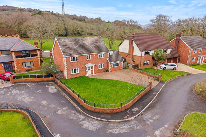 5 Bedroom Detached House For Sale In Plas Gwernfadog Drive, Ynysforgan, Swansea, SA6