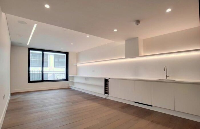 1 Bedroom Flat To Rent In Rathbone Place, Rathbone Square, Fitzrovia, W1T