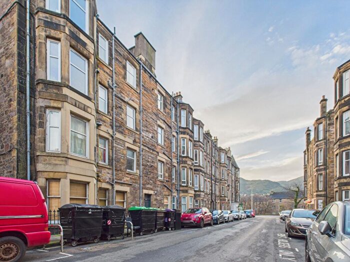 1 Bedroom Flat To Rent In Cambusnethan Street, Meadowbank, Edinburgh, EH7