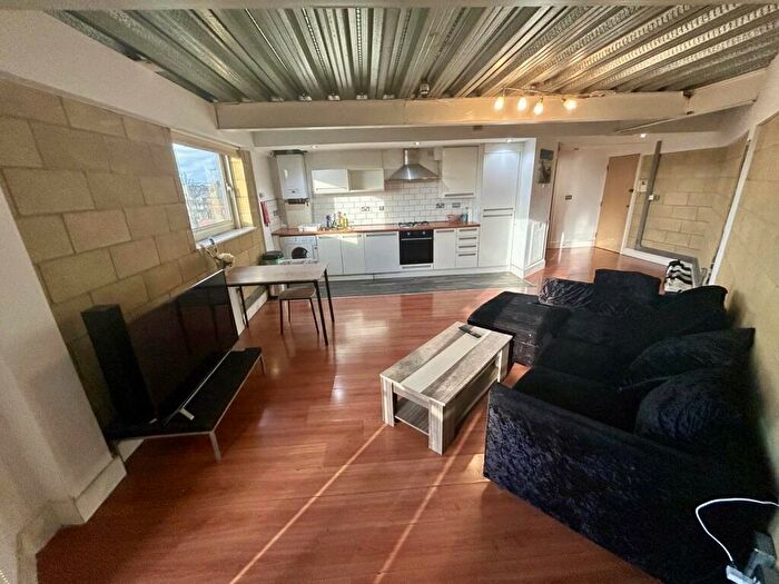 1 Bedroom Flat To Rent In City Lofts, Cardiff, CF24