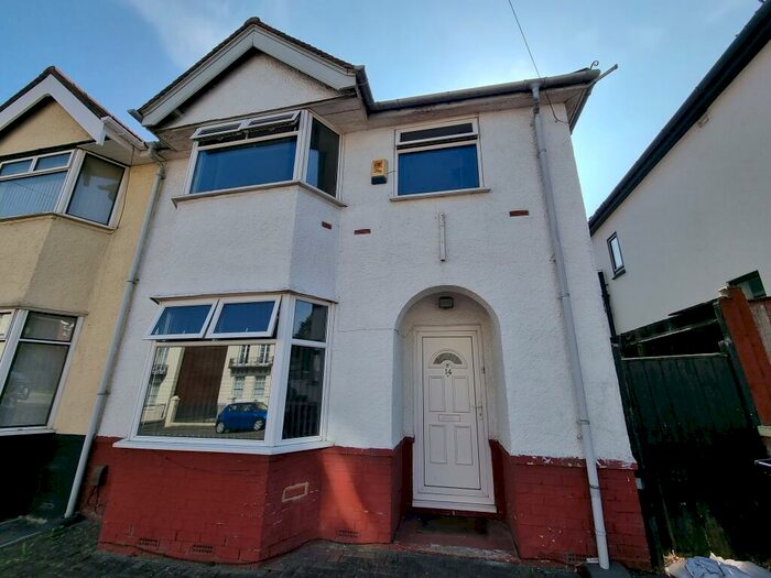 4 Bedroom Semi-Detached House To Rent In Charlotte Street, Leamington Spa, CV31