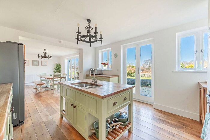 5 Bedroom Detached House For Sale In Fullers Hill, Amersham, HP6