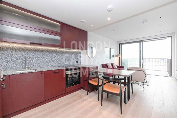 2 Bedroom Apartment To Rent In Legacy Building, Viaduct Gardens, London, SW11