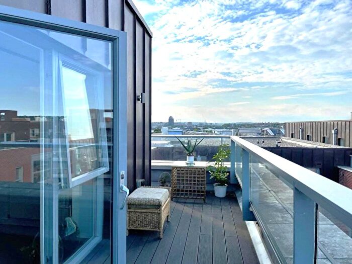 2 Bedroom Flat To Rent In Wilkinson Close, Neasden, NW2