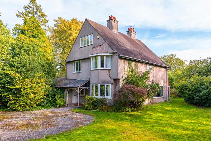 6 Bedroom Detached House For Sale In Wigan Road, Leyland, PR25