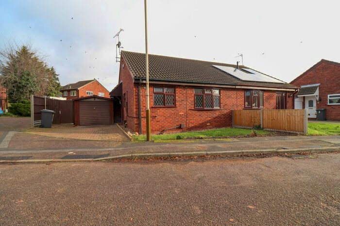 2 Bedroom Bungalow To Rent In Warren View, Leicester, LE4