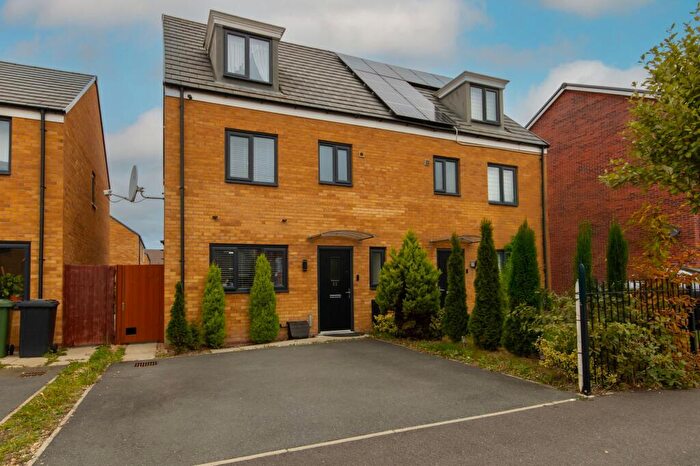 4 Bedroom Semi-Detached House For Sale In Westbury Drive, Hampton Gardens, PE7