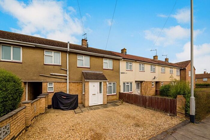 3 Bedroom Terraced House For Sale In Edinburgh Road, Stamford, PE9