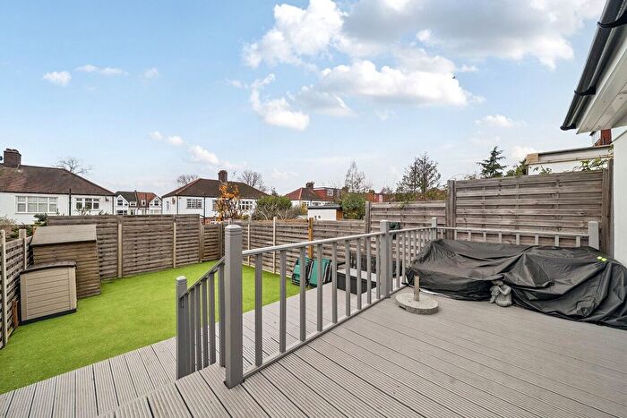 4 Bedroom Terraced House For Sale In Norhyrst Avenue, South Norwood, London, SE25