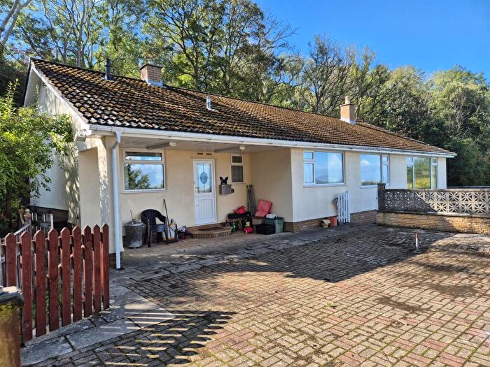 3 Bedroom Detached Bungalow For Sale In Hill Path, Banwell, BS29