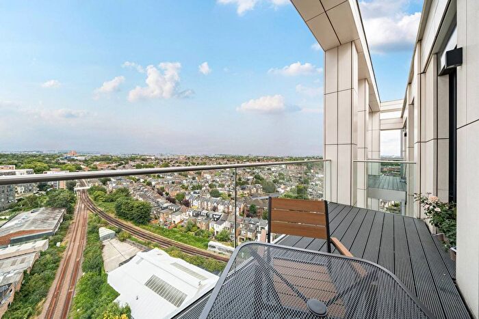 2 Bedroom Flat To Rent In Bollo Lane, Chiswick, London, W4