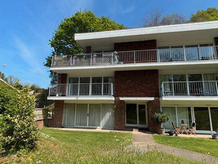 2 Bedroom Flat To Rent In Midhurst, GU29