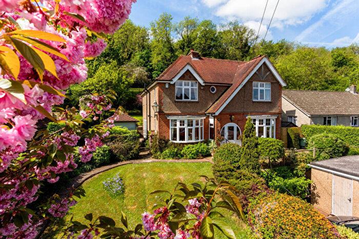 4 Bedroom Detached House For Sale In Markville Gardens, Caterham, CR3