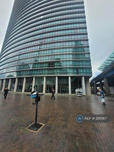 2 Bedroom Flat To Rent In Hertsmere Road, London, E14