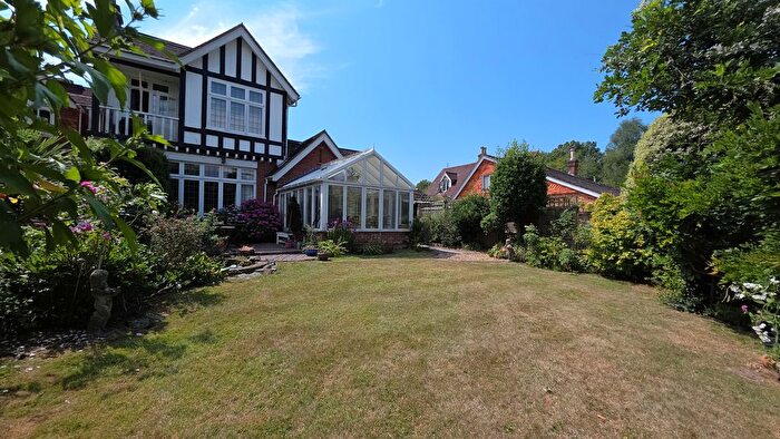 1 Bedroom Bungalow For Sale In Mill Road, Holmwood, Dorking, RH5