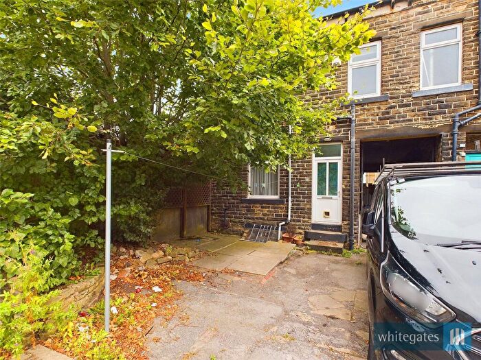 2 Bedroom Terraced House To Rent In Thornton Lane, Bradford, West Yorkshire, BD5