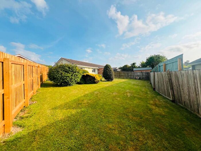 2 Bedroom Semi-Detached Bungalow For Sale In Little Moor Close, West Yelland, EX31