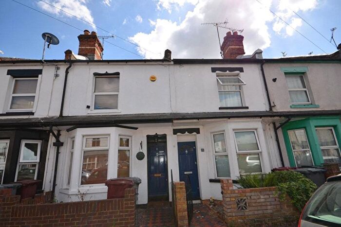 2 Bedroom Terraced House For Sale In Queens Road, Caversham, Reading, RG4