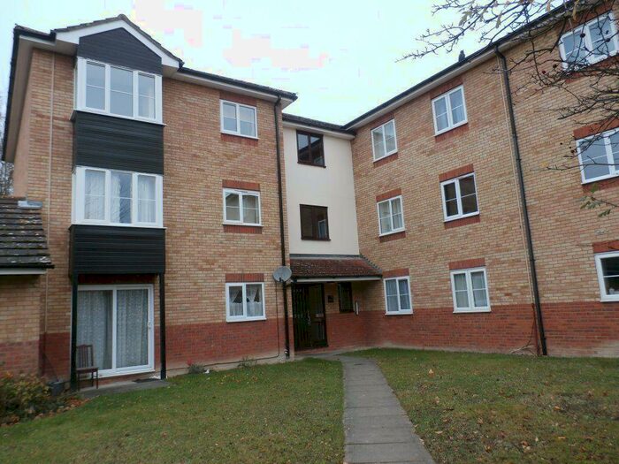 1 Bedroom Flat To Rent In Tamarin Gardens, CB1
