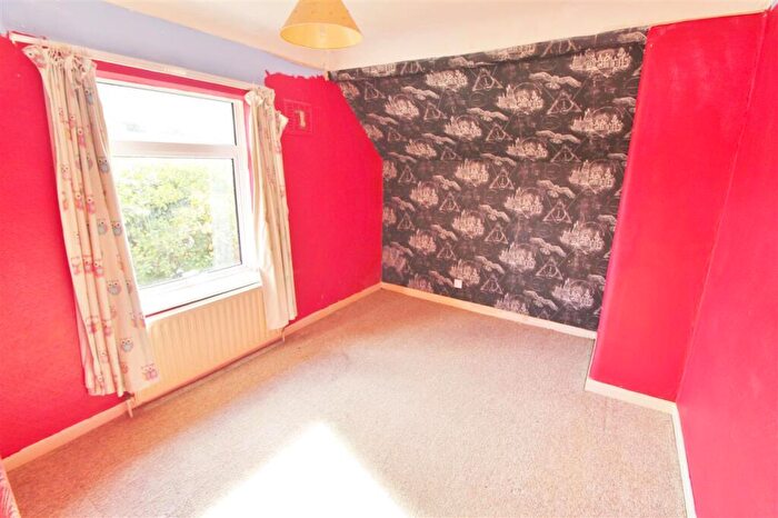 3 Bedroom End Of Terrace House For Sale In Signal Road, Grantham, NG31