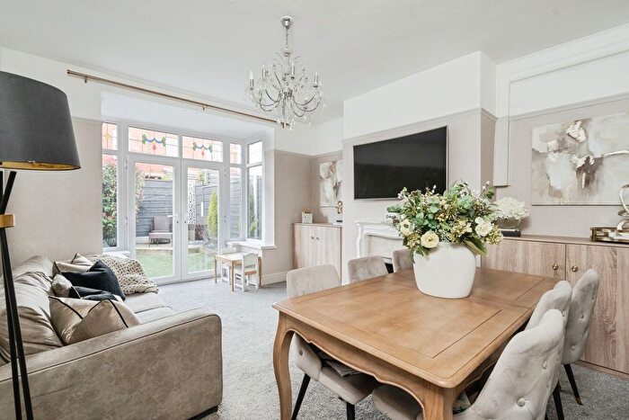 3 Bedroom Semi-Detached House For Sale In Welbeck Road, Bolton, Greater Manchester, BL1