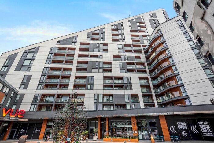 2 Bedroom Flat To Rent In St. Marks Square, Bromley, BR2