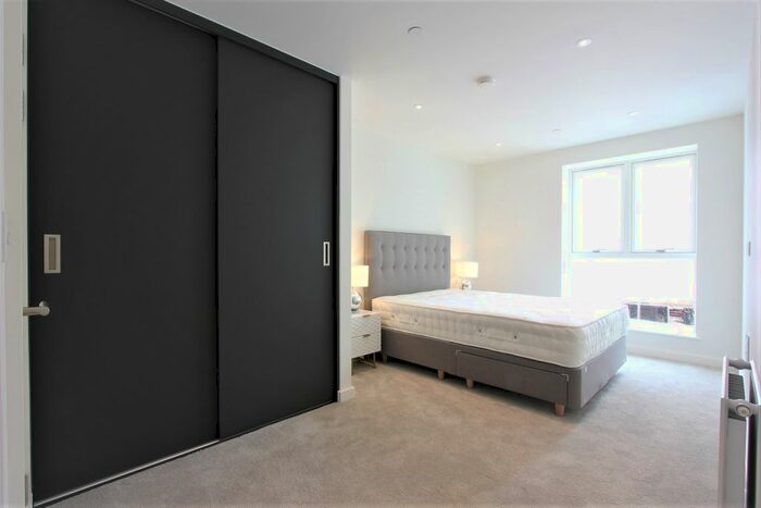 2 Bedroom Flat To Rent In Blenheim Mansions, Mary Neuner Road, London, N8