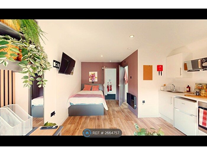 Studio To Rent In Pershore Rd, Stirchley, B30