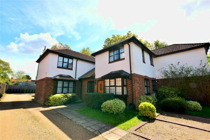 1 Bedroom Flat To Rent In Caesars Court, Caesars Camp Road, Camberley, Surrey, GU15