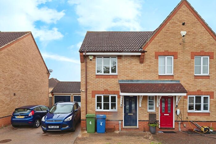 2 Bedroom Semi-Detached House For Sale In Swiftsure Road, Chafford Hundred, Grays, Essex, RM16