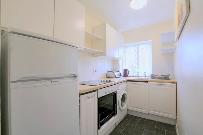 2 Bedroom Flat To Rent In Heathfield Drive, Mitcham, CR4
