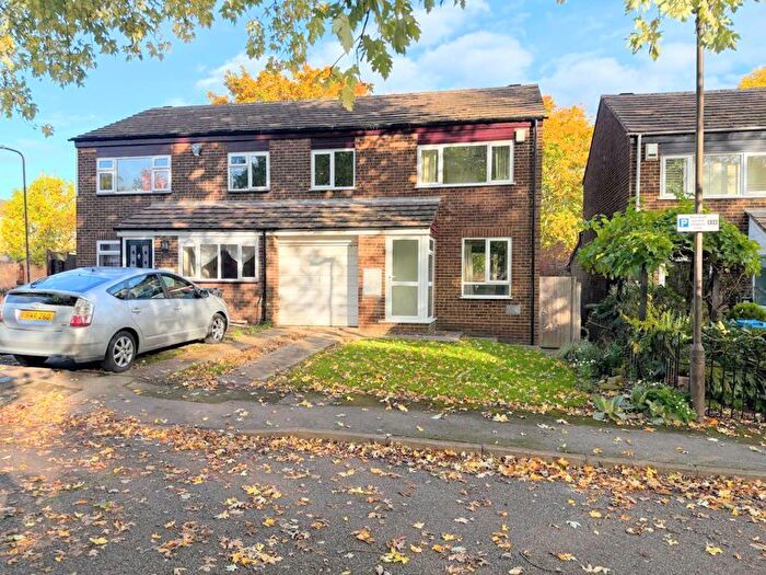 3 Bedroom Semi-detached House For Sale In Golden Drive, Milton Keynes, MK6