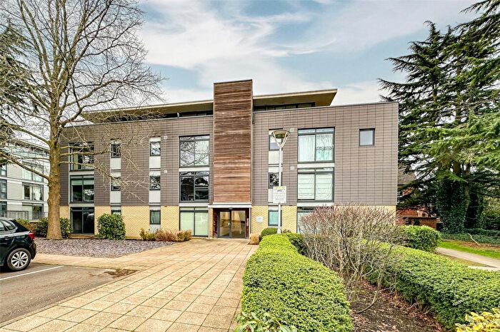 1 Bedroom Apartment For Sale In Scholars Court, Newsom Place, Hatfield Road, St. Albans, Hertfordshire, AL1
