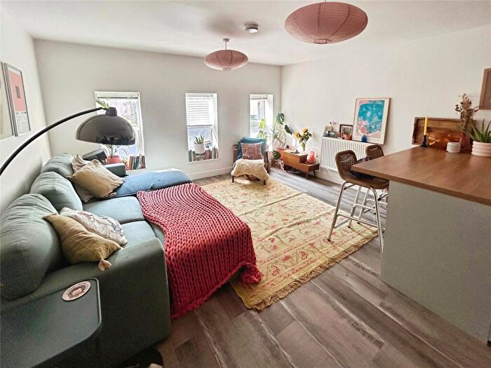 1 Bedroom Apartment To Rent In Greenway Bush Lane, Bristol, BS3