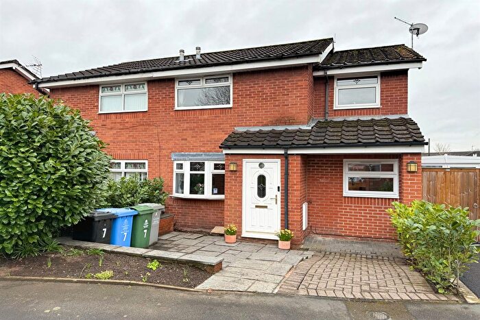 3 Bedroom Semi Detached House For Sale In Beechwood Drive, Sale, M33