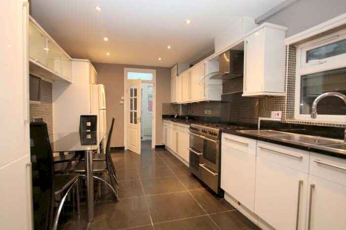 4 Bedroom Terraced House To Rent In Sandringham Road, London, NW2