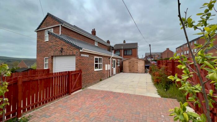 3 Bedroom Detached House To Rent In High View, Ushaw Moor, Durham, DH7