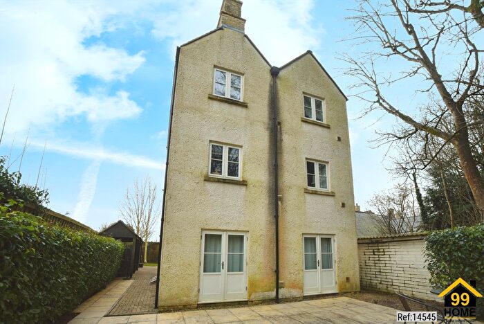 1 Bedroom Flat For Sale In Hardie Close, Tetbury, GL8