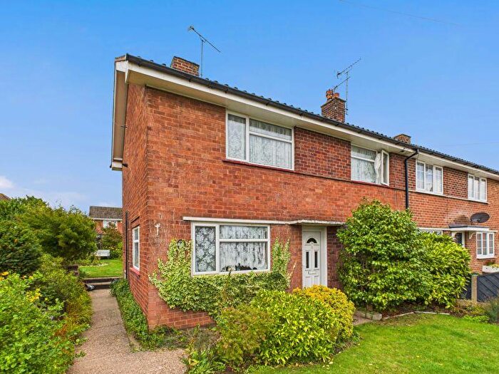 3 Bedroom Semi-Detached House For Sale In Beardsley Road, Edwinstowe, NG21
