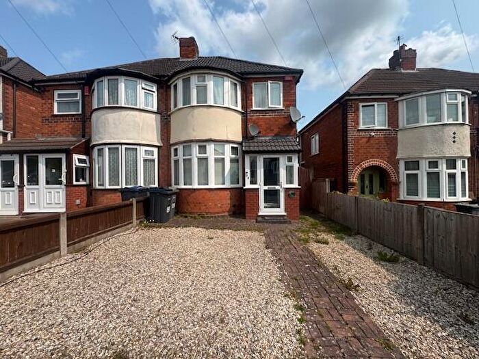 3 Bedroom Semi-Detached House To Rent In Cramlington Road, Birmingham, B42