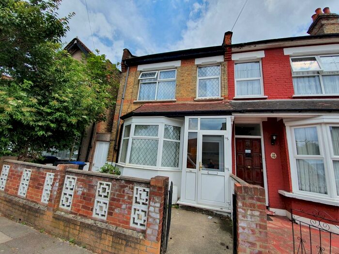 3 Bedroom Property To Rent In Woolmer Road, London, N18