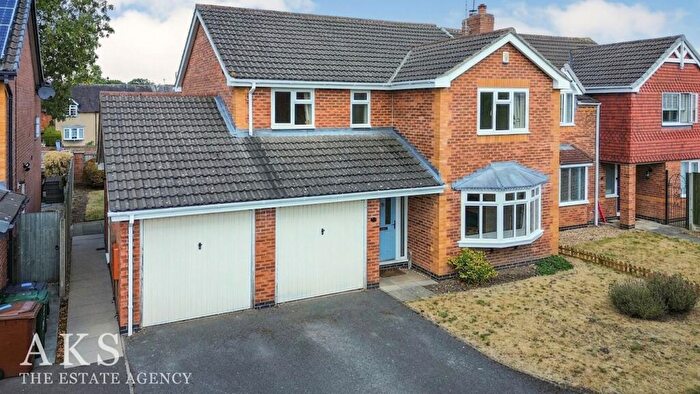 4 Bedroom Detached House For Sale In Peacroft Court, Hilton, DE65