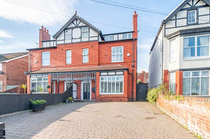 5 Bedroom Semi-Detached House For Sale In Storeton Road, Birkenhead, CH42