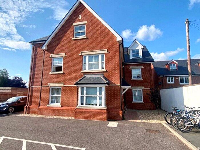 1 Bedroom Flat For Sale In Netley Street, Farnborough, Hampshire, GU14