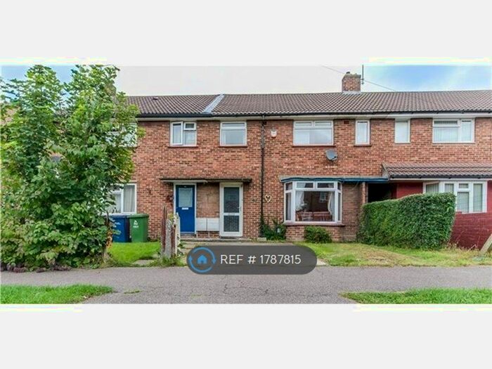 3 Bedroom Terraced House To Rent In Thorleye Road, Cambridge, CB5